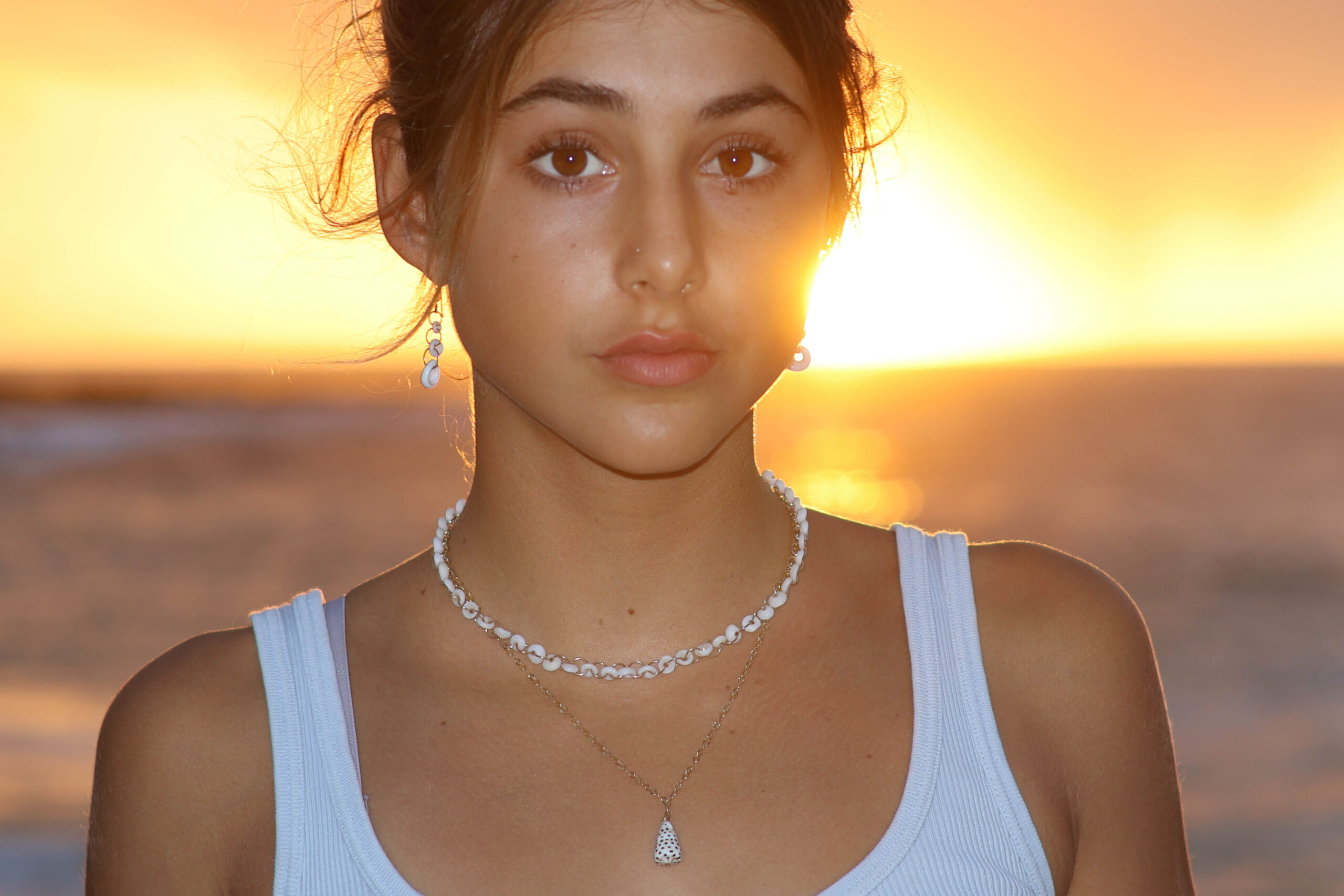 Full Moon Infinity Puka Choker - 16" - Image 4